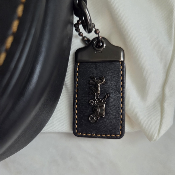 Coach Glovetanned Leather Black Saddle Bag Crossbody - Picture 3 of 13